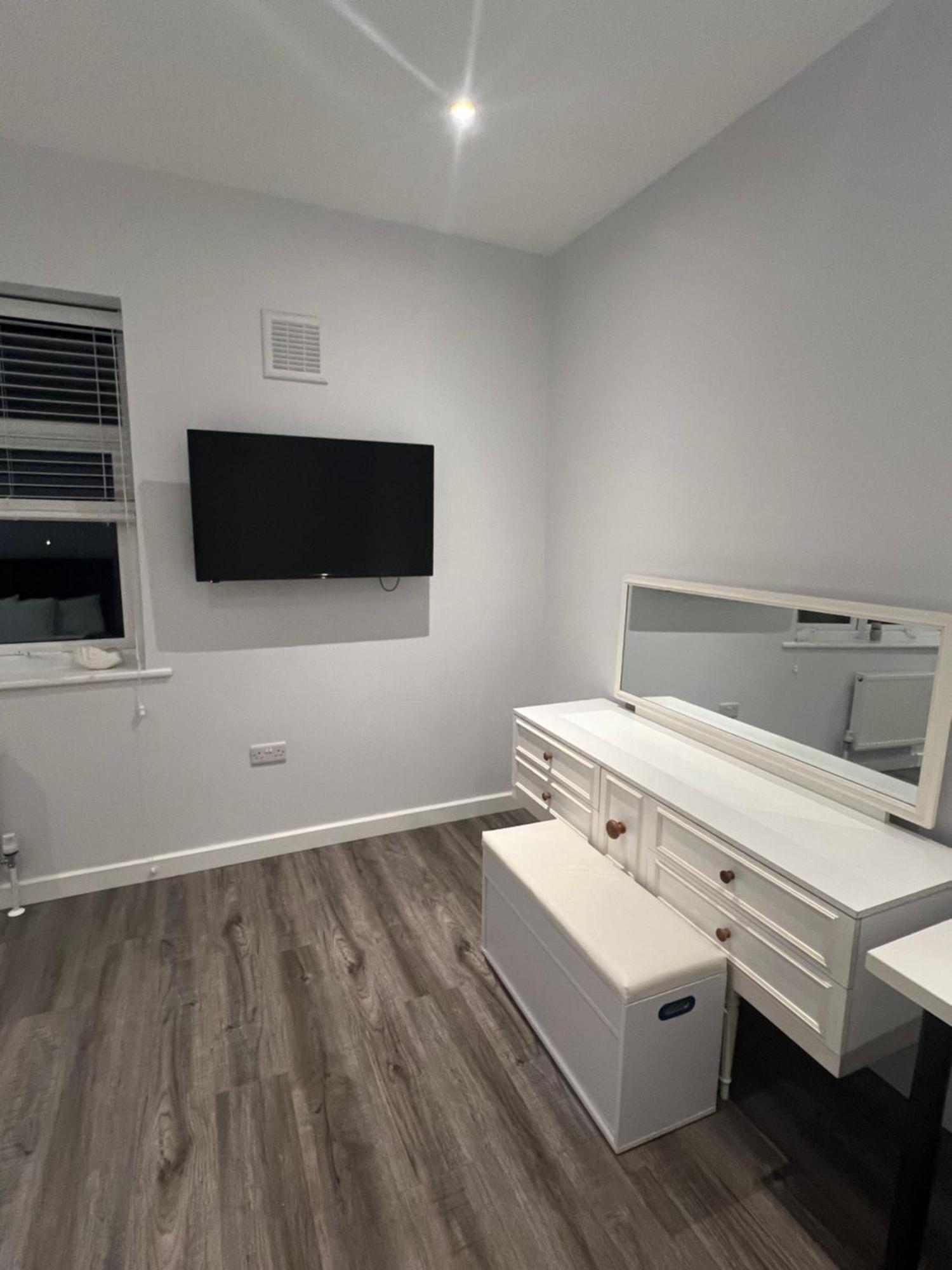 Spencer Bridge Rooms By Afl Northampton Exterior foto
